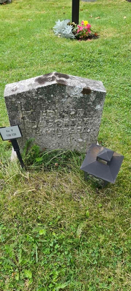 Grave number: M V  138, 139