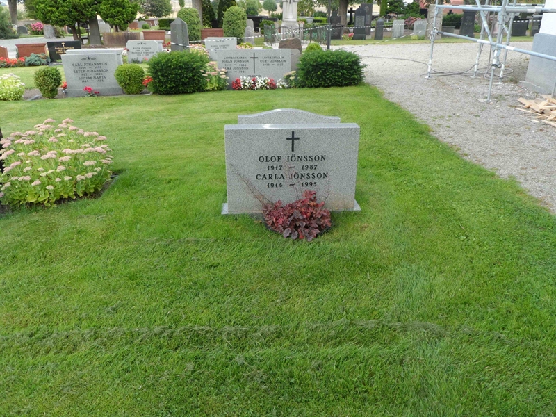Grave number: SK D   134, 135