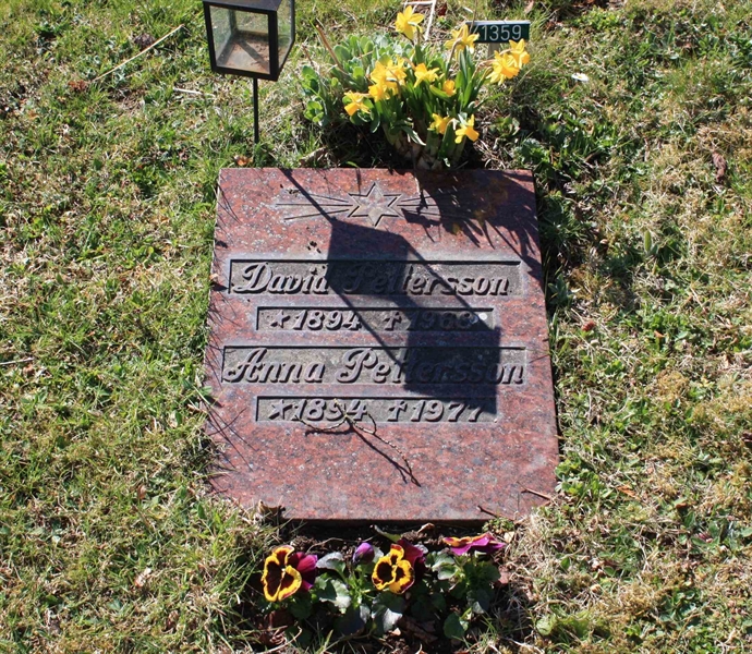 Grave number: Ö U02    73