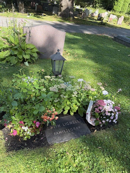 Grave number: 1 D   179A