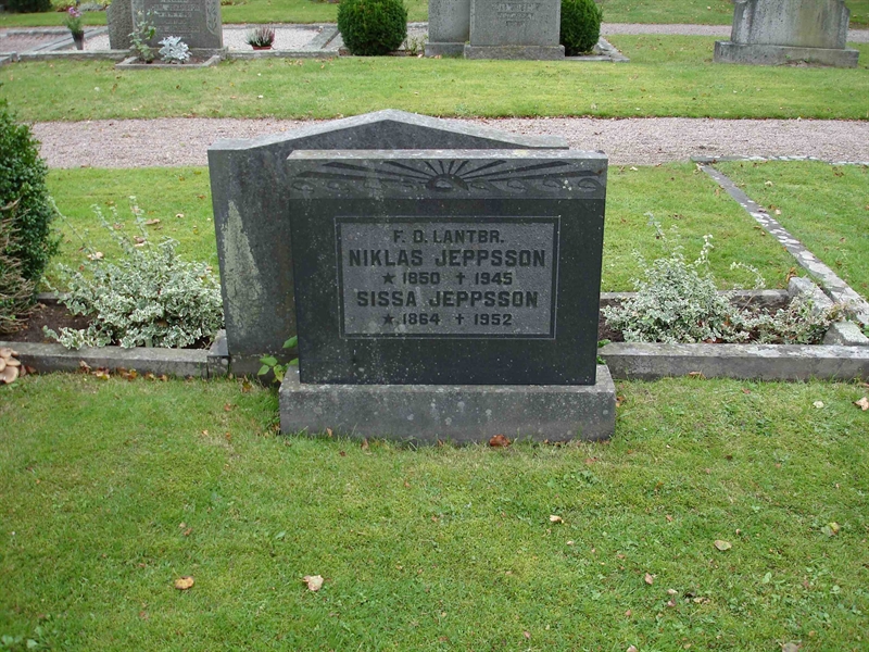 Grave number: HK B   107, 108