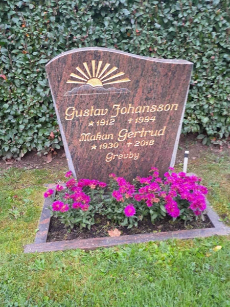 Grave number: GÖ NE    56-57