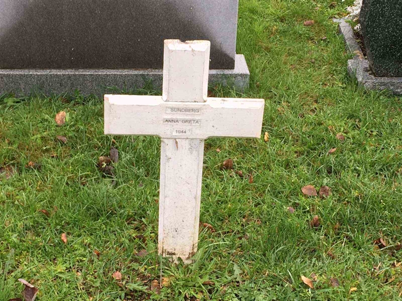 Grave number: 3  1944