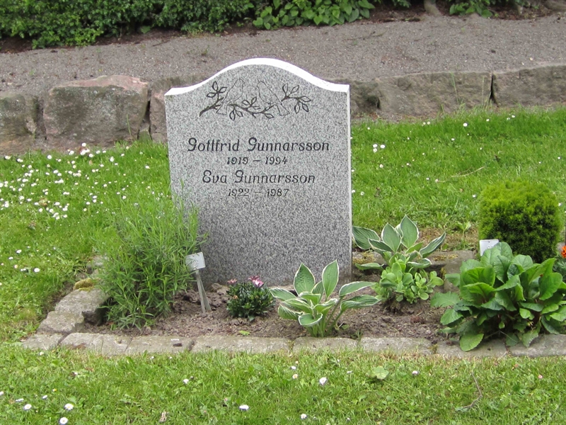 Grave number: 1 25    92