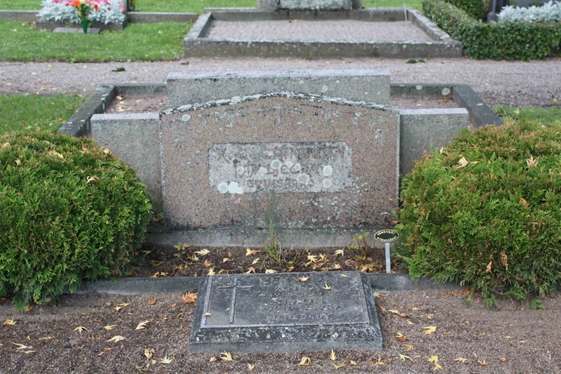 Grave number: 1 K H   43