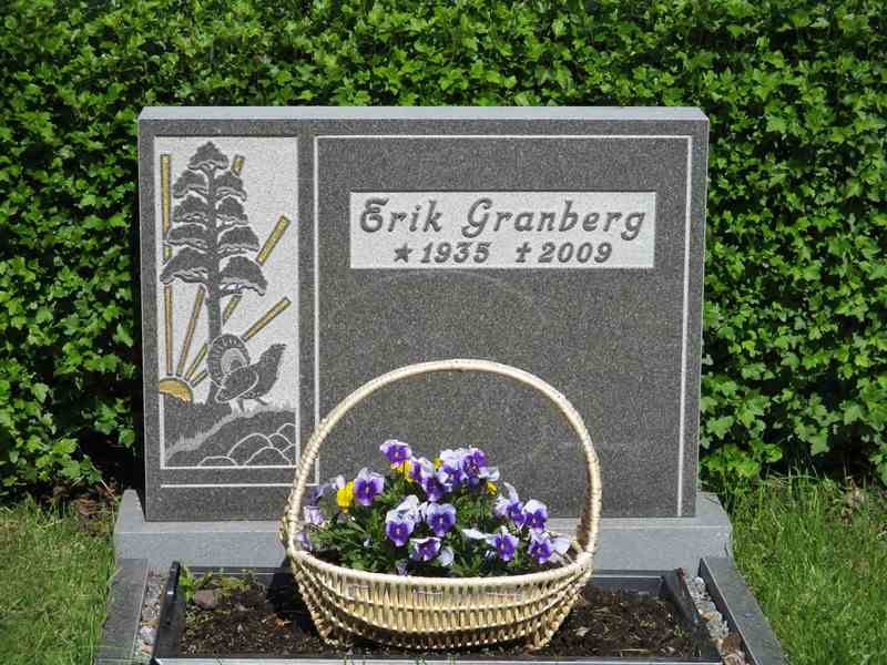 Grave number: 03 011     5:1-2