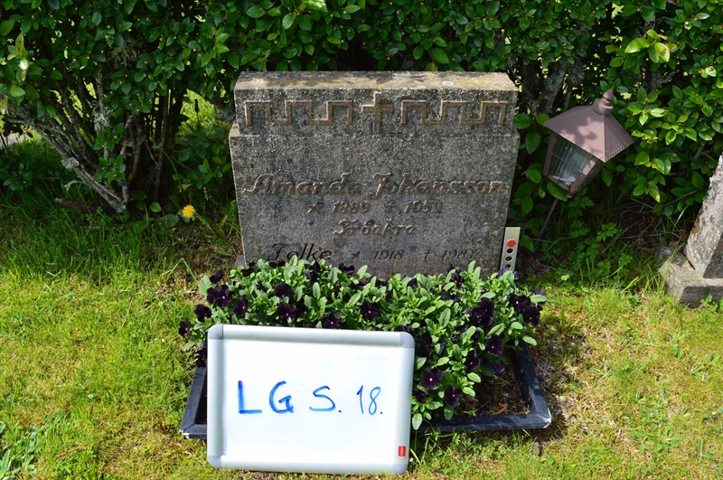 Grave number: LG S    18