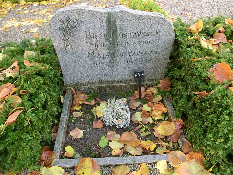 Grave number: LI NYA 055-056