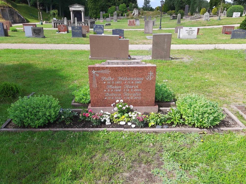 Grave number: M1 R    62, 63, 64