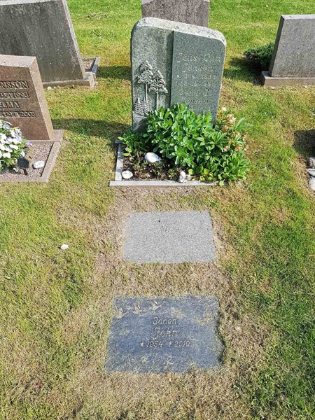 Grave number: 01  4324