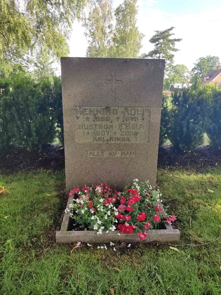 Grave number: VK E    30, 31