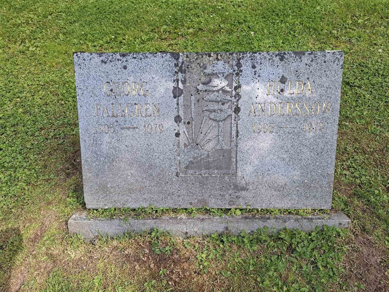 Grave number: 001 2   829