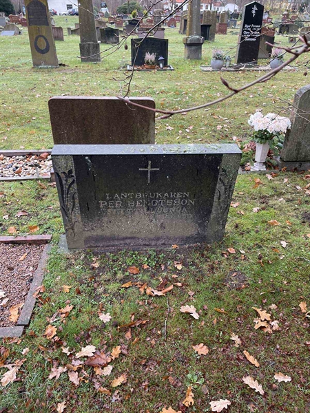 Grave number: VV 2   208, 209