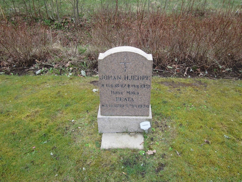 Grave number: 07 Q   11