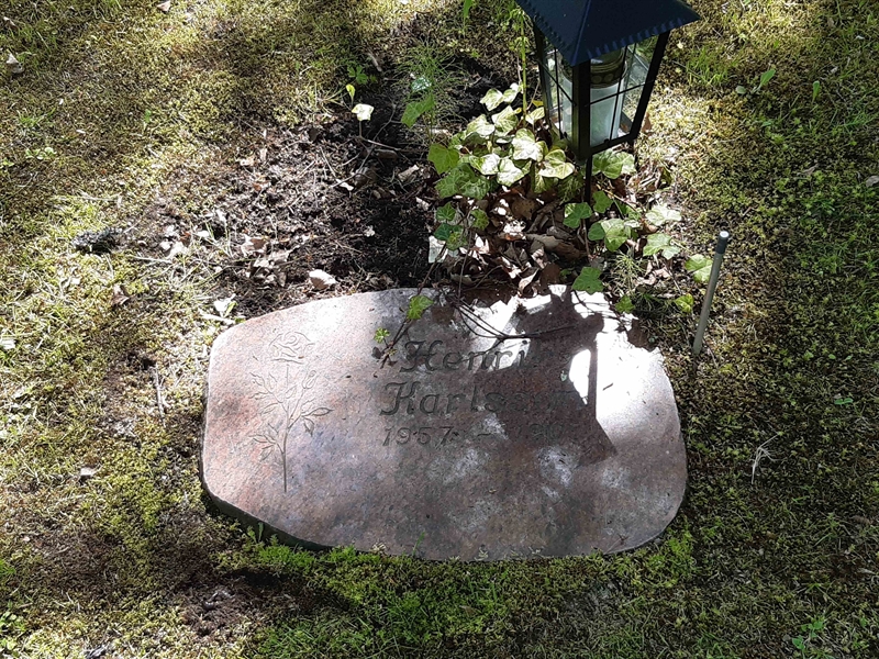 Grave number: KA 15   114