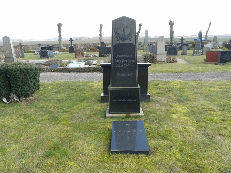 Grave number: VK F     5