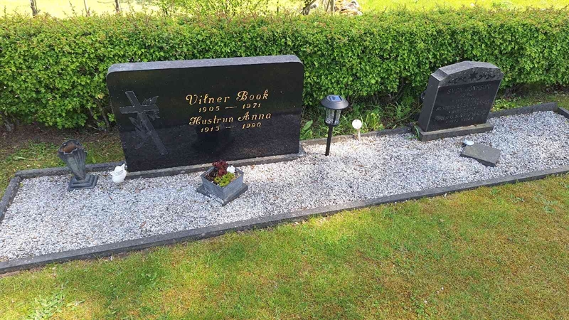 Grave number: VG D   262-264