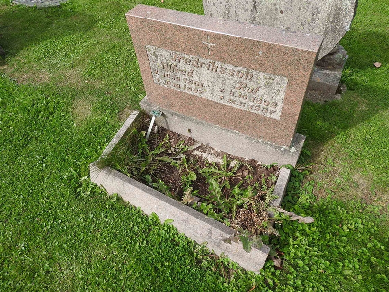 Hautatunnus: BRO 16    10