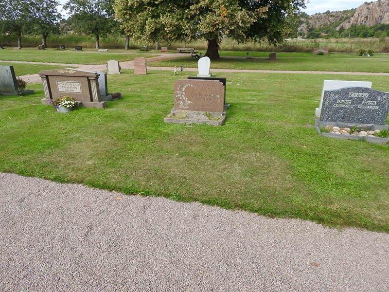 Hautatunnus: BRO 16    16