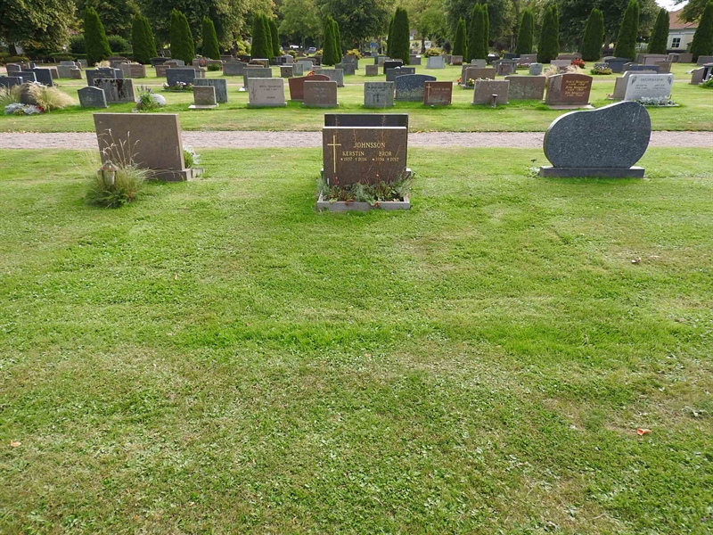 Hautatunnus: BRO 16    26