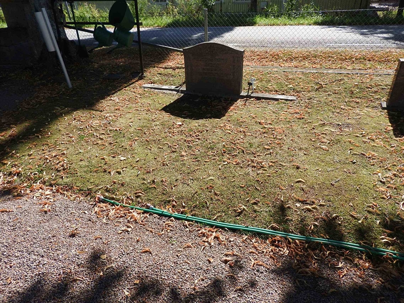 Hautatunnus: BRO 24     1