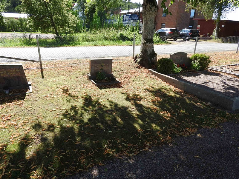 Hautatunnus: BRO 24    21