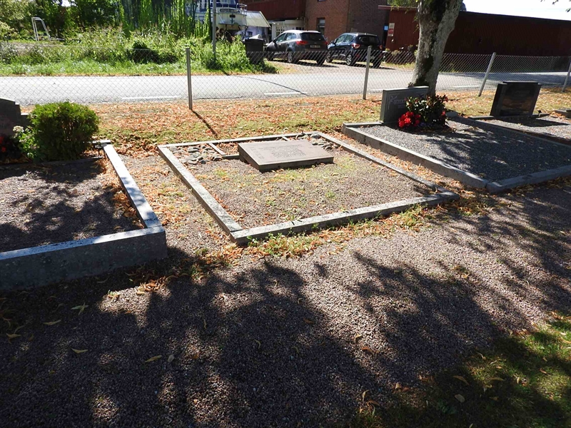 Gravnummer: BRO 24    23