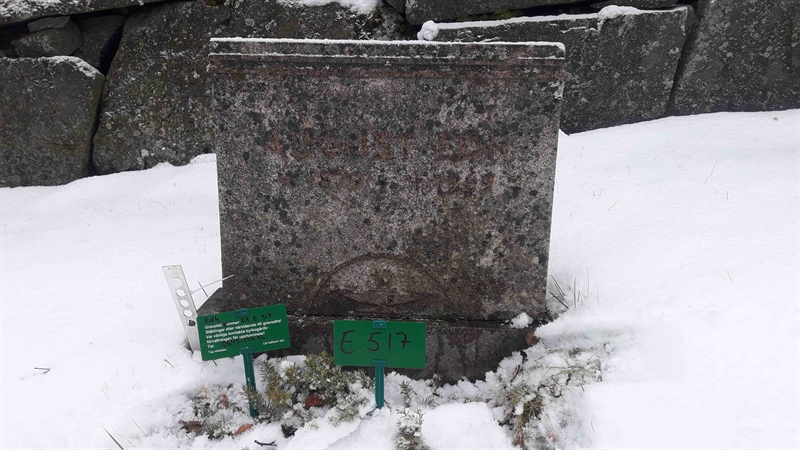Grave number: KA E   517