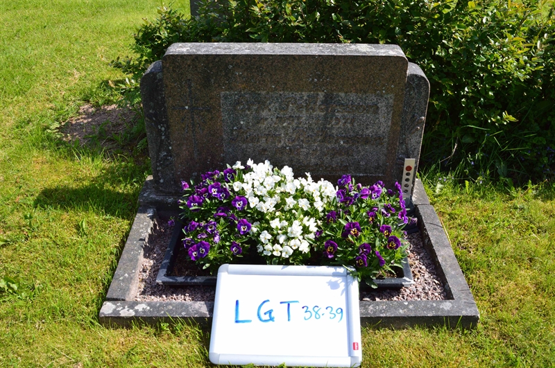 Grave number: LG T    38, 39