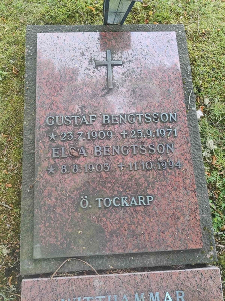 Grave number: VK D    71, 72