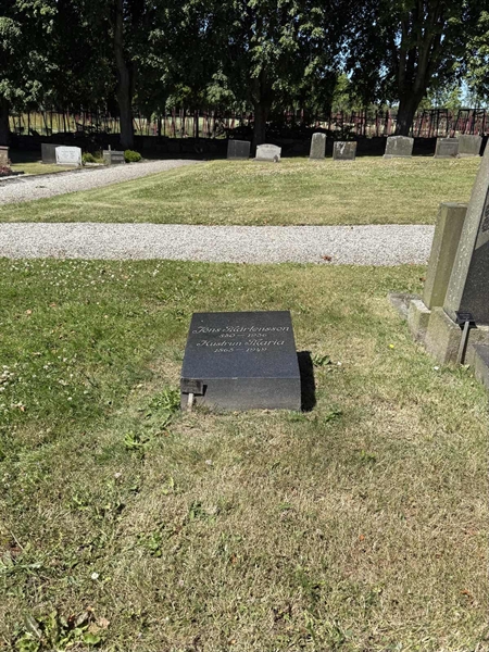 Grave number: TR 3 1    13