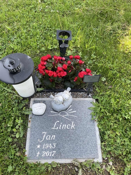 Grave number: 1 U3 23