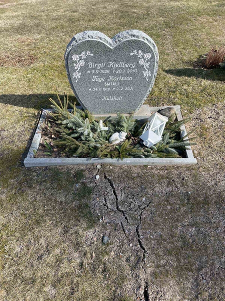 Grave number: 50 F    35-36