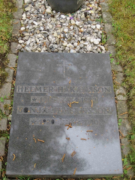 Grave number: HÖB N.UR   393