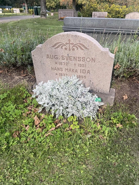 Grave number: 1 2 W   366