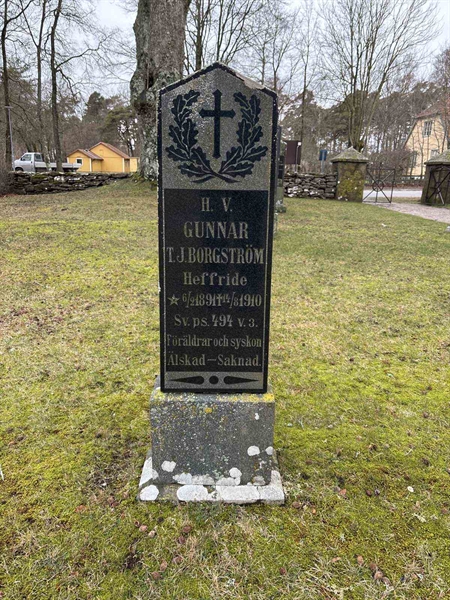Grave number: L D 6