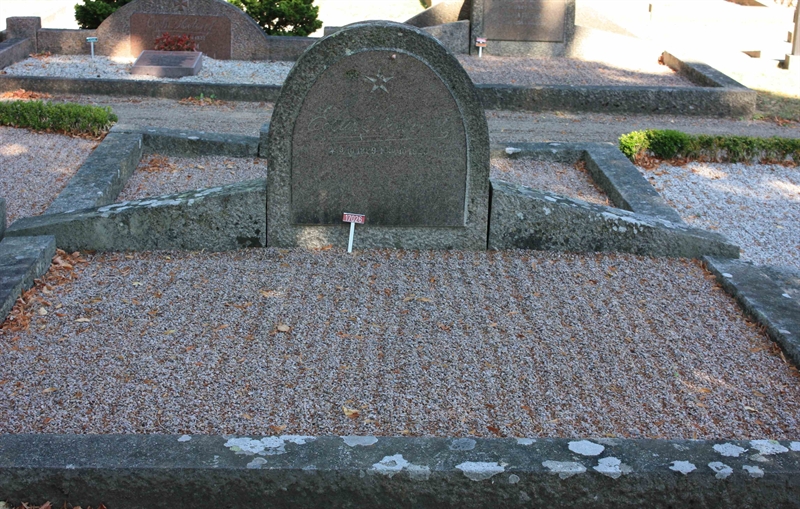 Grave number: Ö 17i    26, 27