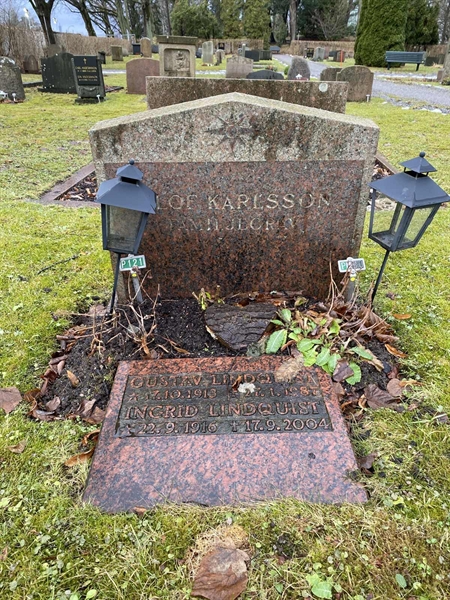 Grave number: 1 P   120-121