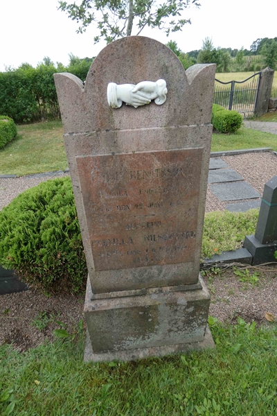 Grave number: TÖ 2    34