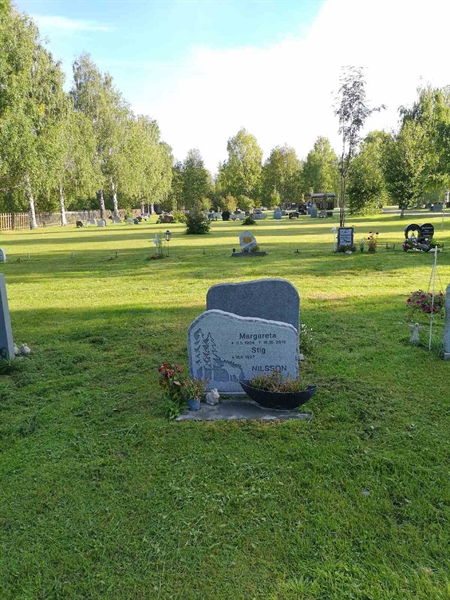 Grave number: NK 22    26-27