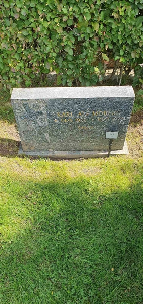 Grave number: Jä 08    13