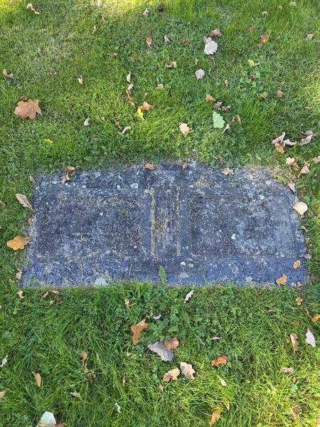 Hautatunnus: T A C   657-658