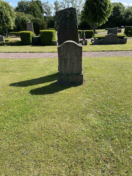 Grave number: EK E 2    11
