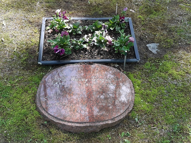 Grave number: KA 15   145