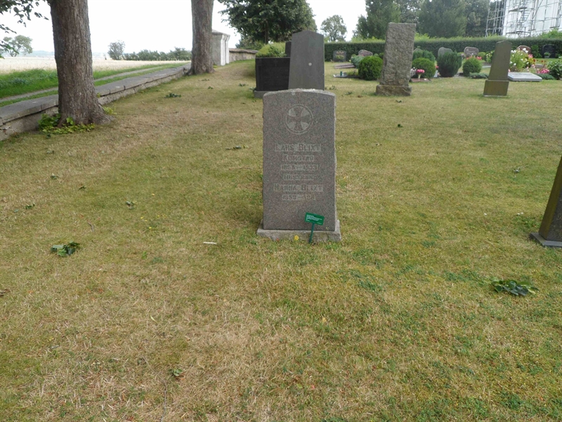 Grave number: SK A    64, 65, 66
