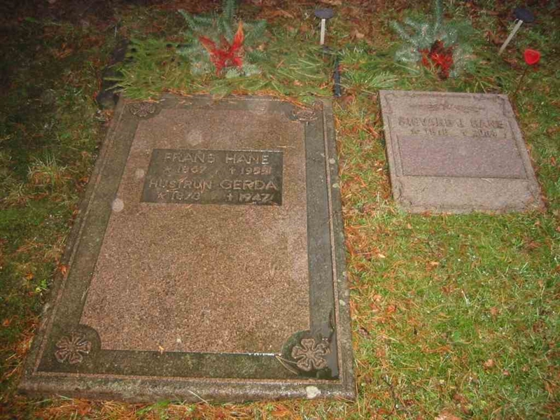 Grave number: KV 5    14-17