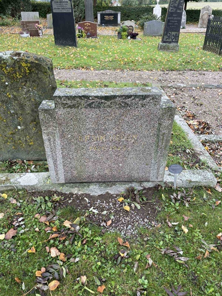 Grave number: ÖV B    24