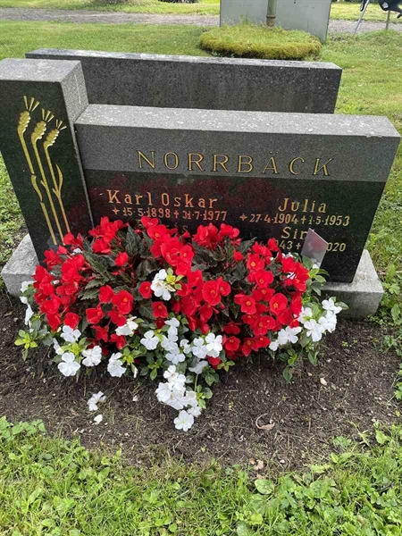 Gravnummer: N 4 3   340