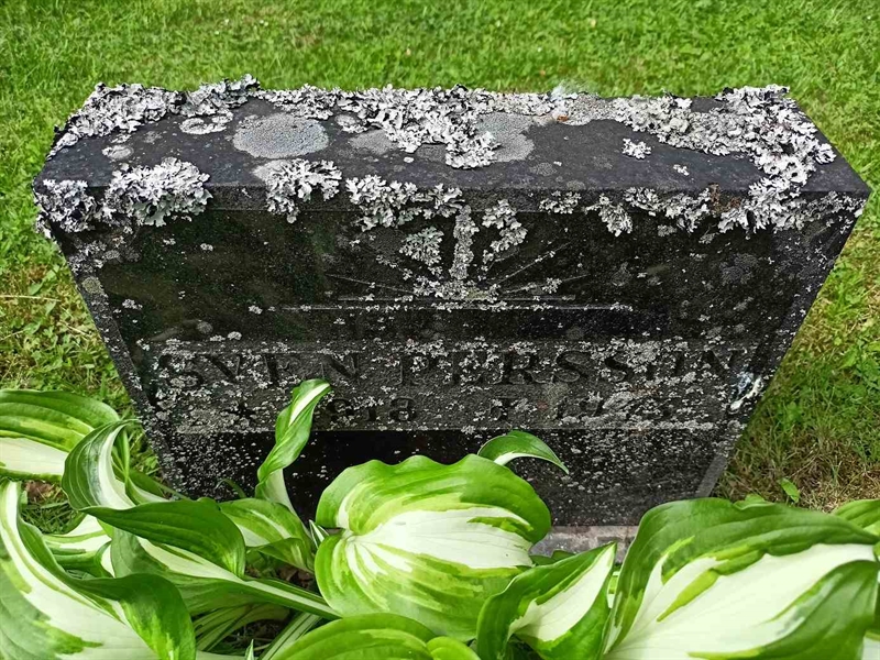 Grave number: 1 Ö 17   437V