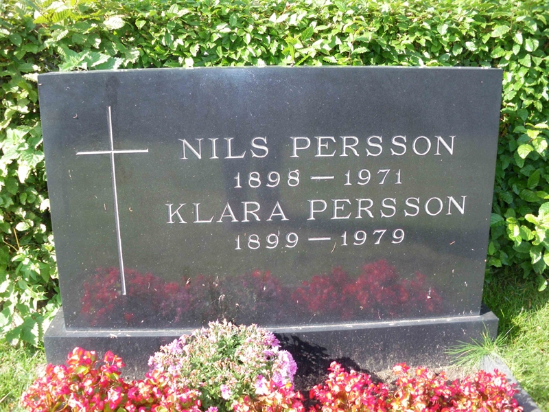 Grave number: NSK 12     2